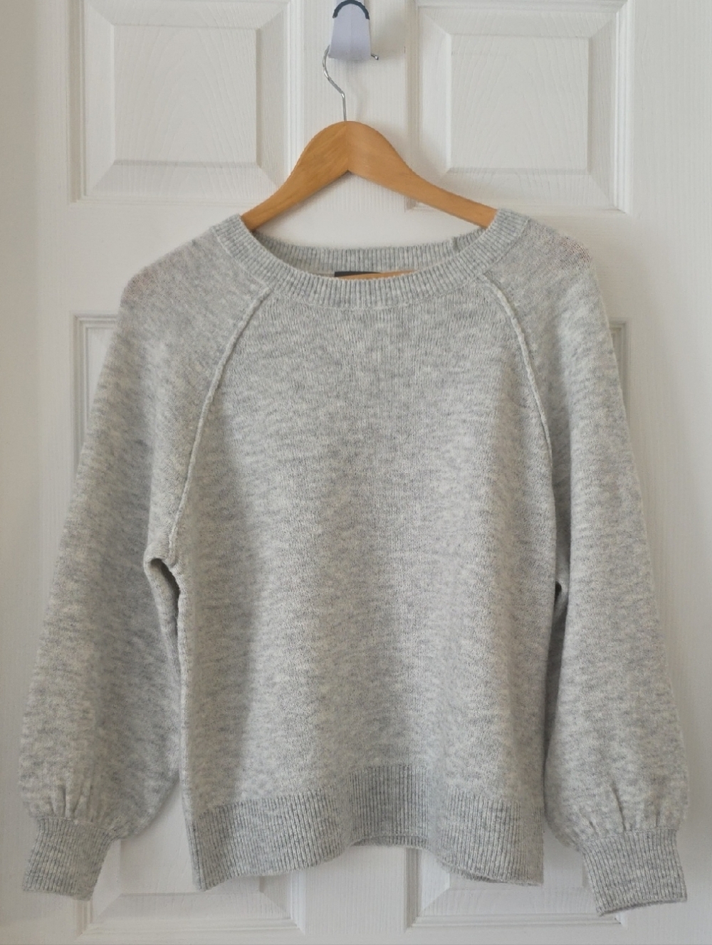 Vince Camuto Heather Gray Raglan Crewneck Sweater Size S Like New